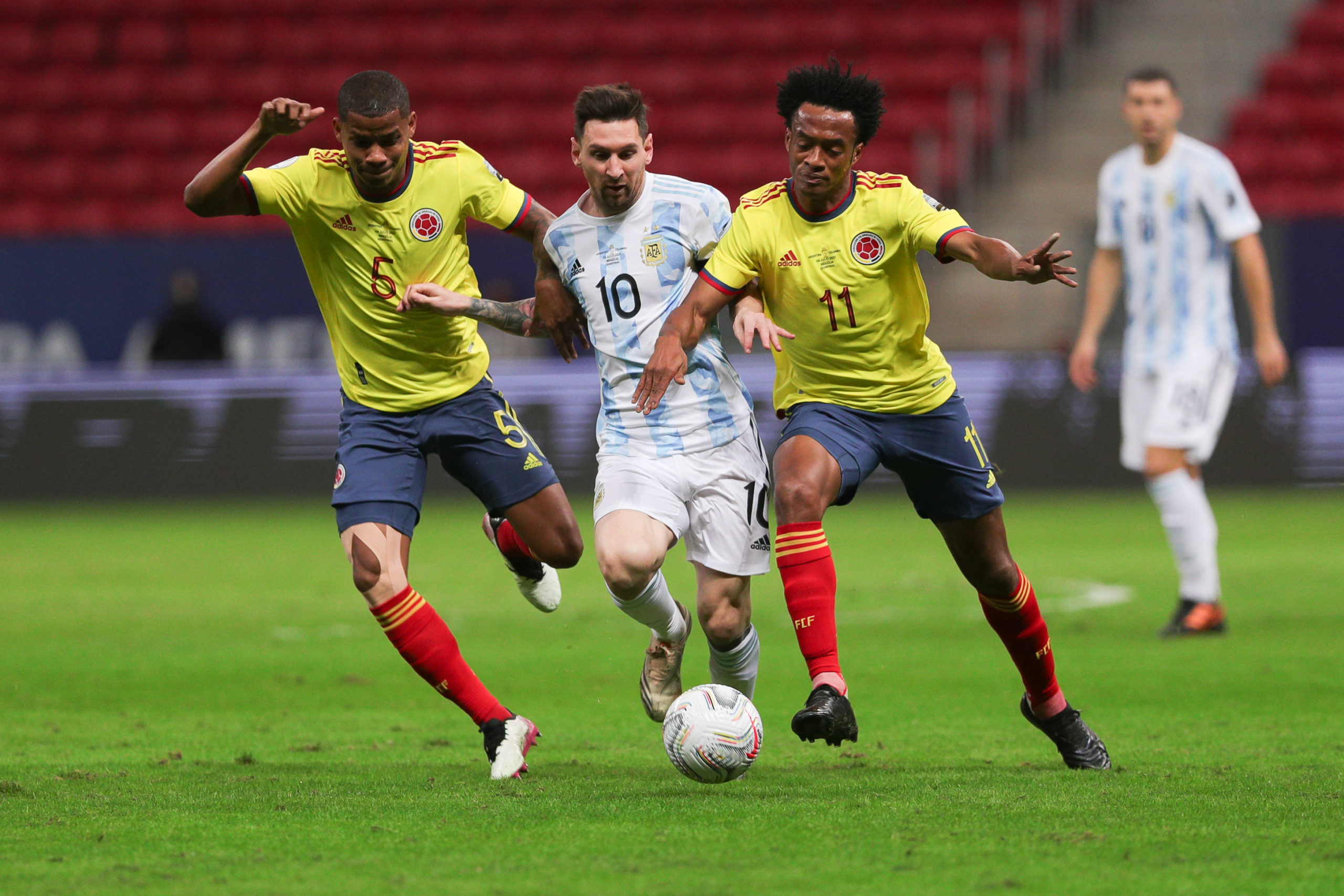 Аргентина колумбия обзор 2024. Аргентина 3-2. Argentina Colombia. Copa America 1995. Copa America Golden boy.